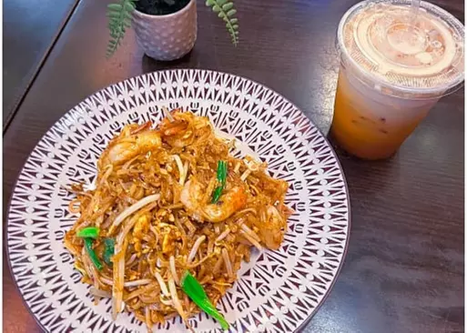 5% Cash Back at Thai Nara