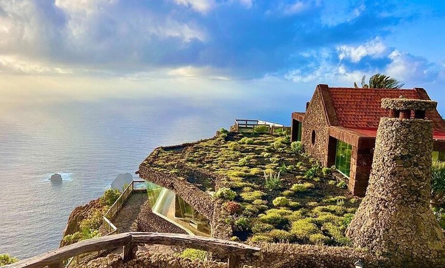 Image 9: Excursión guiada de día completo a El Hierro desde Tenerife