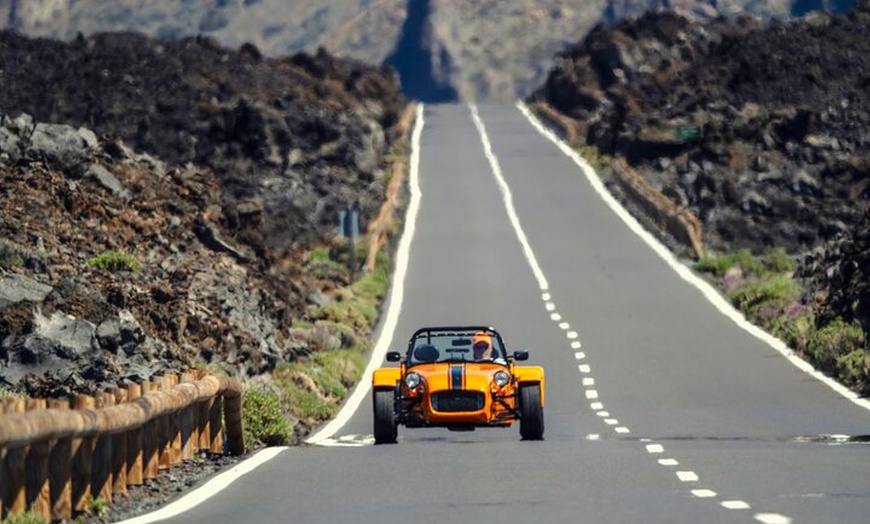 Image 9: Tenerife al volante de un Caterham Lotus 7 en completa libertad