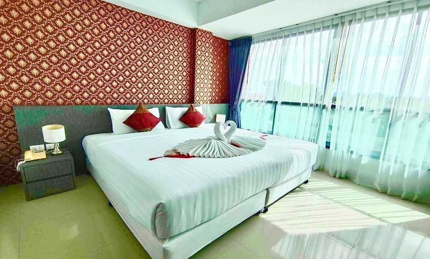 Image 49: ✈ POŁUDNIOWA TAJLANDIA | Phuket - The Thames Pool Access Resort 4* ...