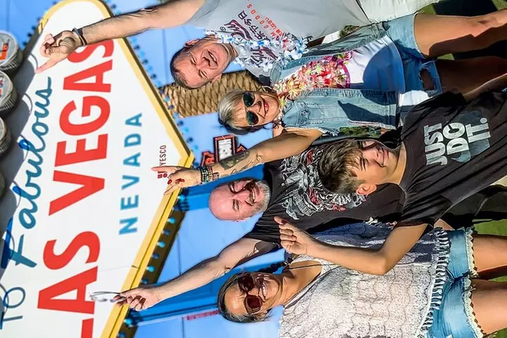 Get Married at the Fabulous Las Vegas Sign + Photos
