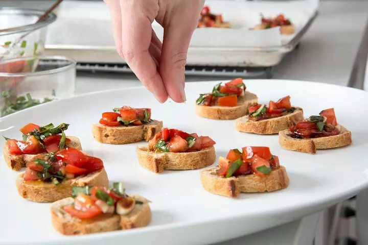Artisan Italian Pasta Class in Chicago (Includes 3-Course Meal)
