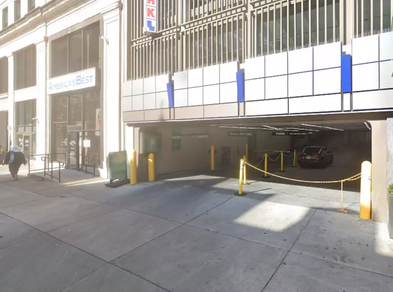 Parking at Holiday Inn Express Midtown Garage