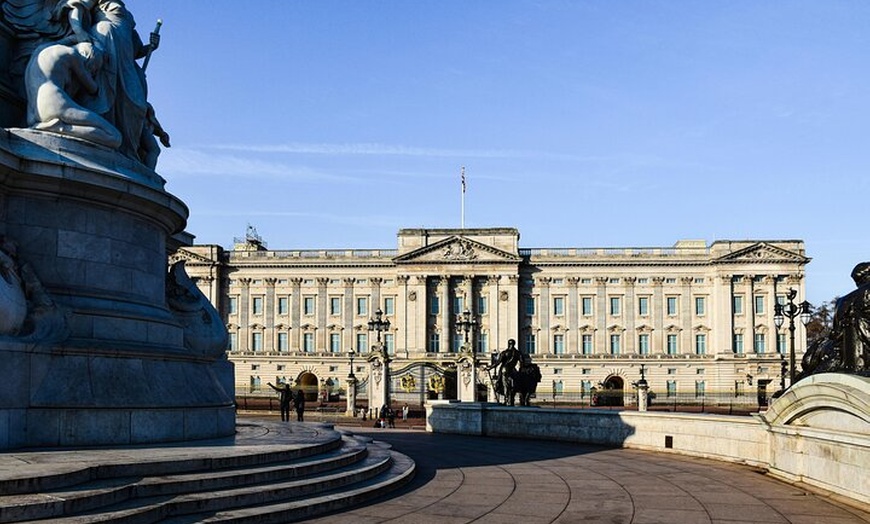 Image 8: London's Top Iconic Sights Tour with Fun, Local Tour Guide