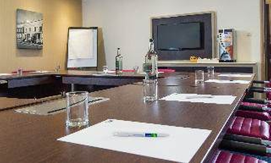 Image 18: ✈ WIELKA BRYTANIA | Londyn - Holiday Inn Express London - Wandswort...