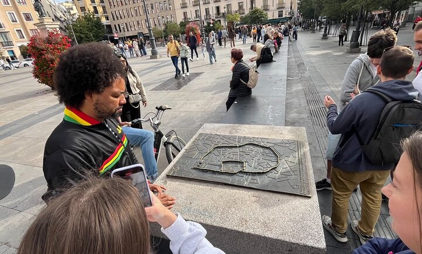 Image 4: Madrid : Destacados Tour en bicicleta con degustación de Madroño