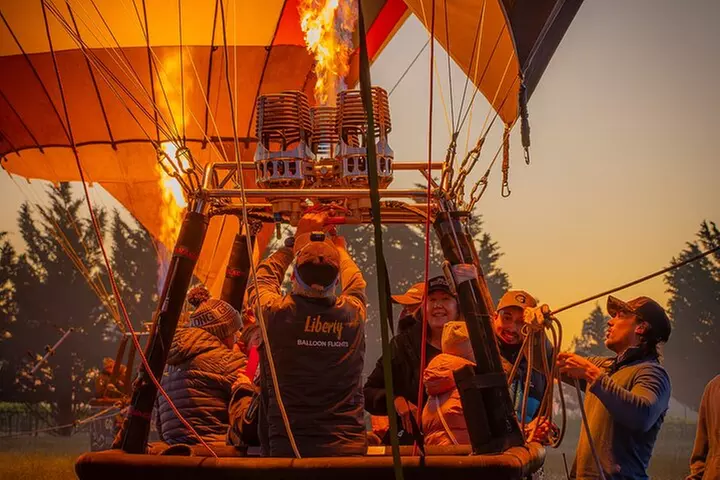 Hot Air Balloon Flights Geelong (The Great Ocean) + Breakfast