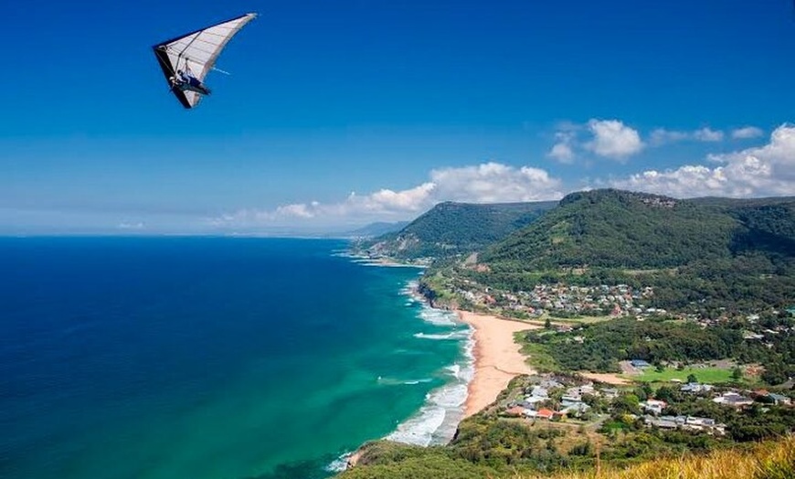 Image 2: Jervis Bay Full Day Tour Dolphin Cruise and Kiama Blowhole