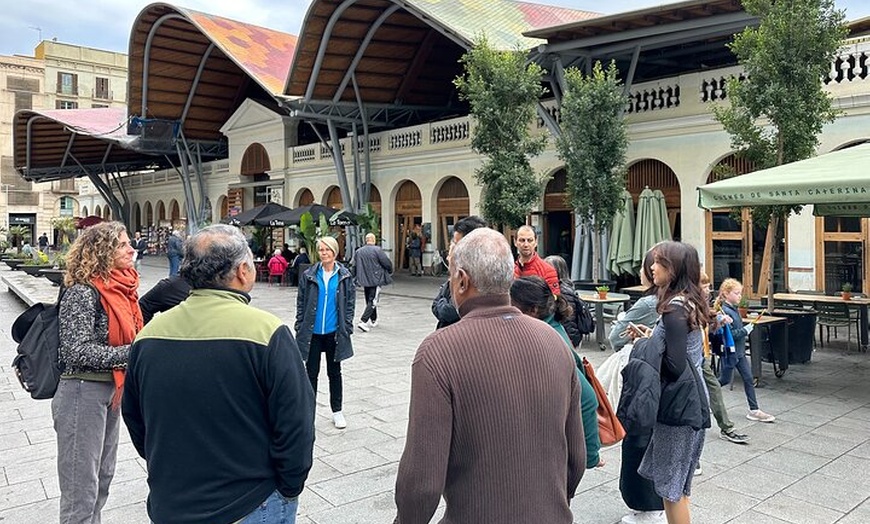 Image 3: Tour gastronómico por la ciudad de Barcelona y comida tradicional d...