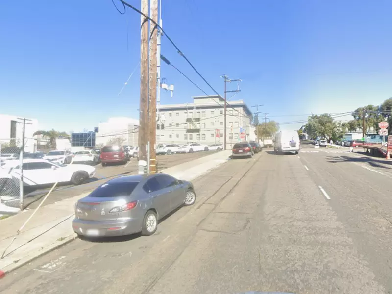 Parking at 1776 3rd Ave. Lot - P1095