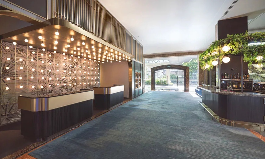 Image 11: ✈ SINGAPORE - Vibe Hotel Singapore Orchard 4* - Piscina esterna