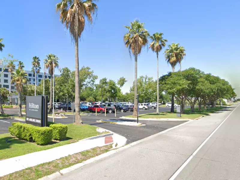 Parking at Hilton New Orleans Lot