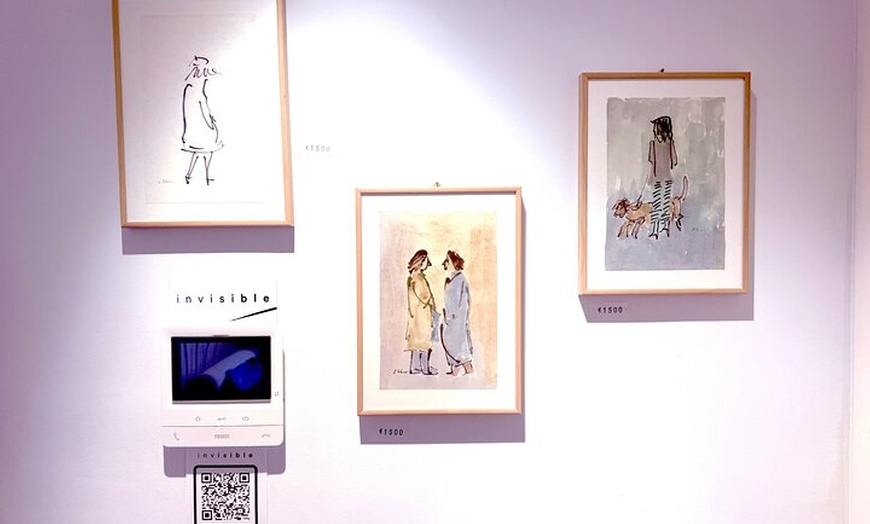 Image 14: Brunch español gourmet en una galería de arte privada oculta