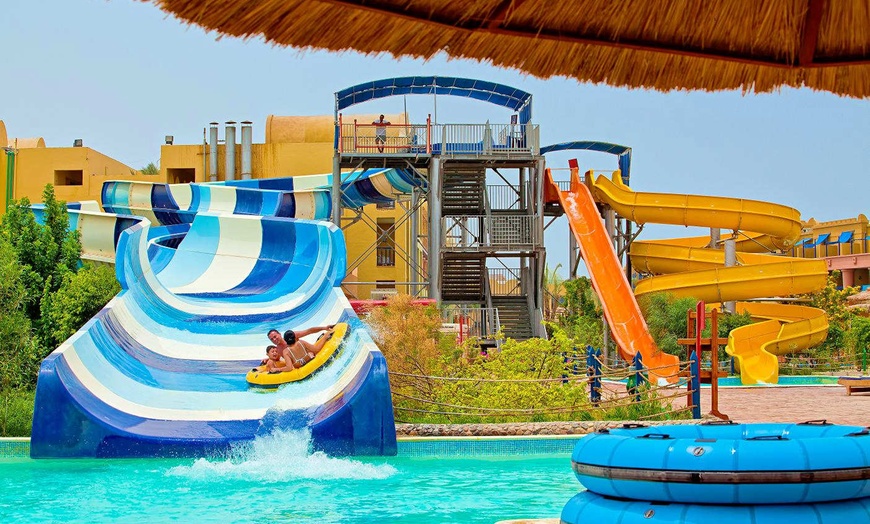 Image 2: ✈ EGYPTE | Hurghada - Titanic Aqua Park Resort - Families and Coupl...