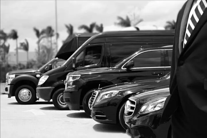 STL Royal Limousine & Black Car Service. STL Airports Pickup