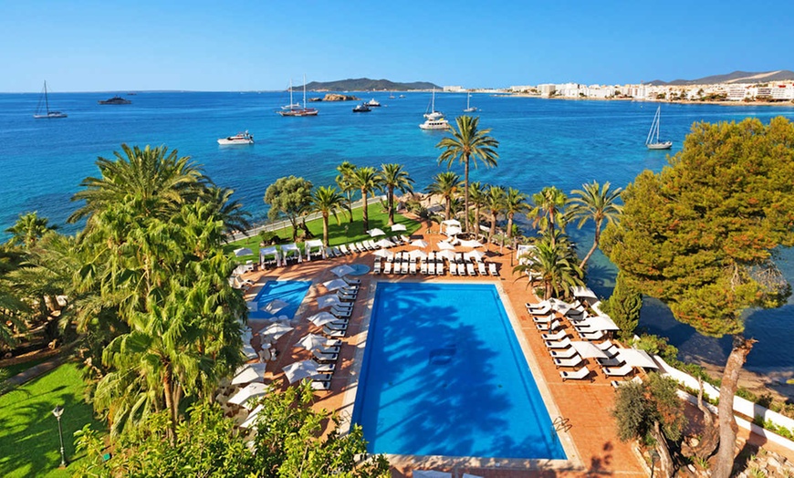 Image 1: ✈ IBIZA | Ibiza City - THB Los Molinos - Adults Only 4*, 3 nuit - A...