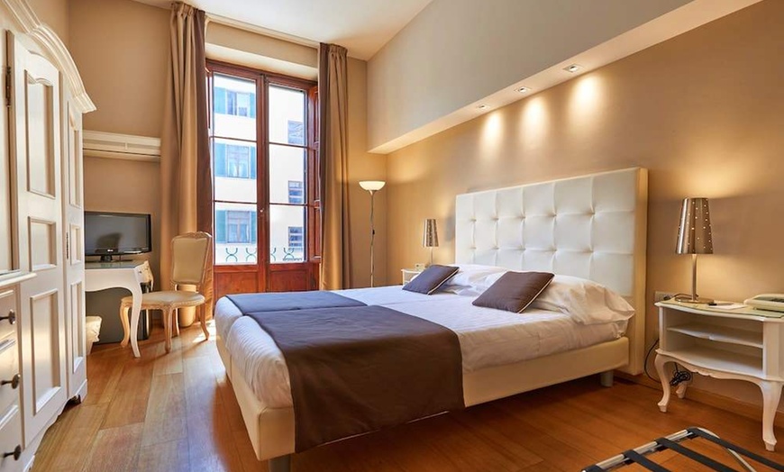Image 1: ✈ ITALIA | Firenze - Hotel Cosimo de'Medici 3*