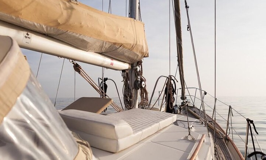 Image 9: Barcelona Sailing Experience