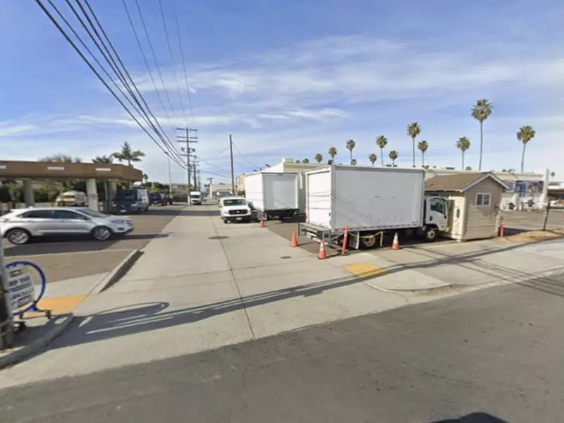 Parking at [SD007] 4905 Newport Ave. Lot