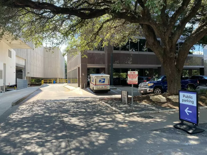 Parking at 811 Barton Springs Rd. Garage
