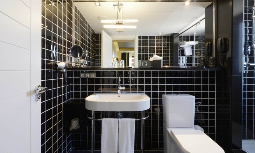 Image 3: ✈ ESPAGNE | Barcelone - Hotel Europark 3* - Petit-déjeuner inclus