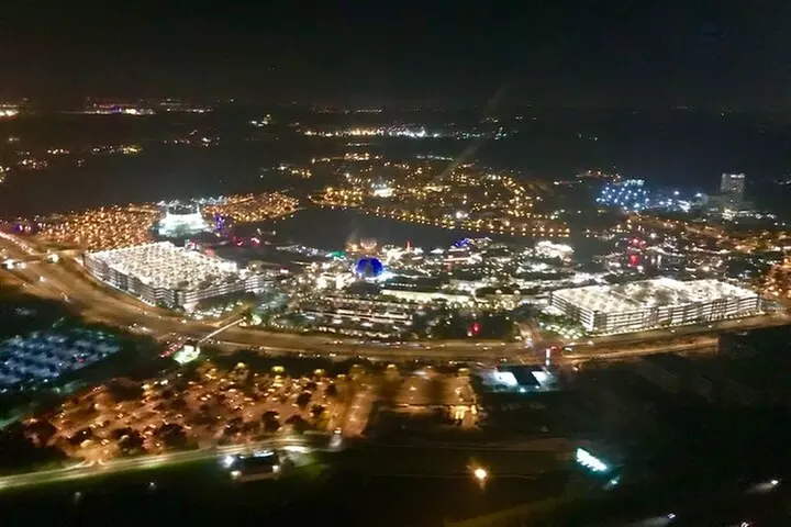 Private Helicopter After-hours Tour: Orlando Parks (31or48 miles)