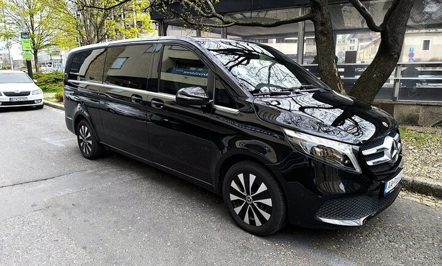 Image 4: Traslado privado desde el Aeropuerto Malaga a Gibraltar