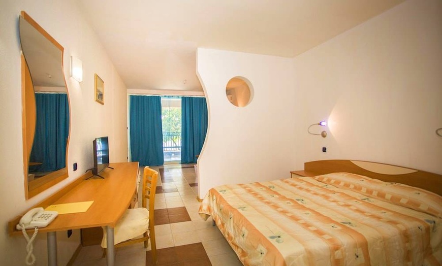 Image 7: ✈ BURGAS | Elenite - Hotel Royal Bay 4*