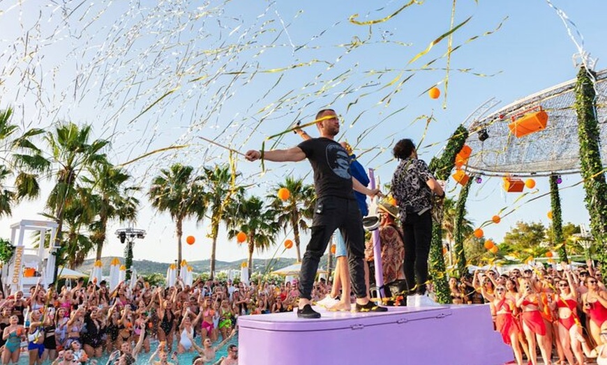 Image 17: Ibiza : 3 x discoteca y piscina Party Pass
