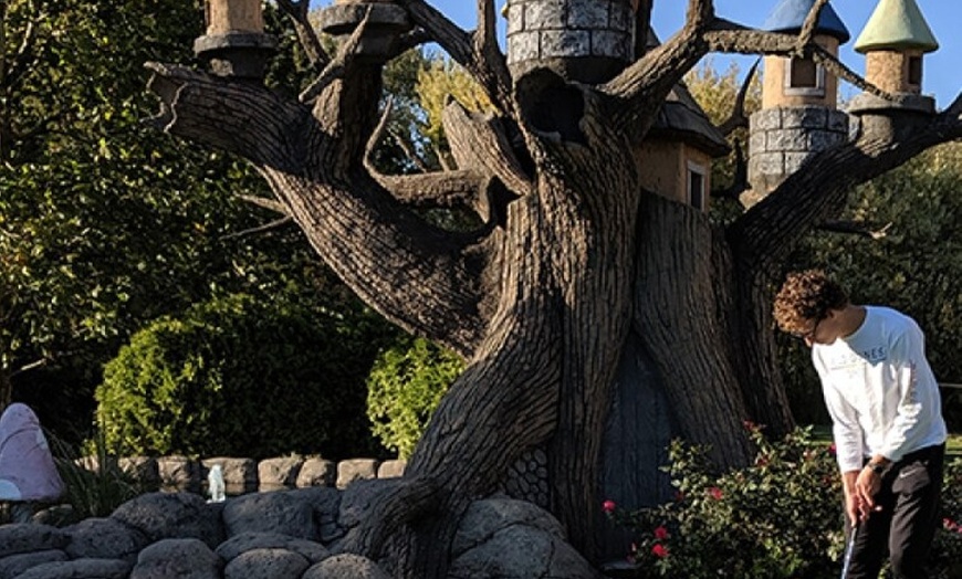 Image 2: $20 For 18 Holes Of Mini Golf For 4 People (Reg. $40)