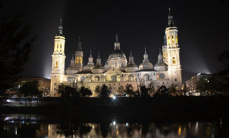 Image 2: Visita Autoguiada a Zaragoza: Caza del Carroñero