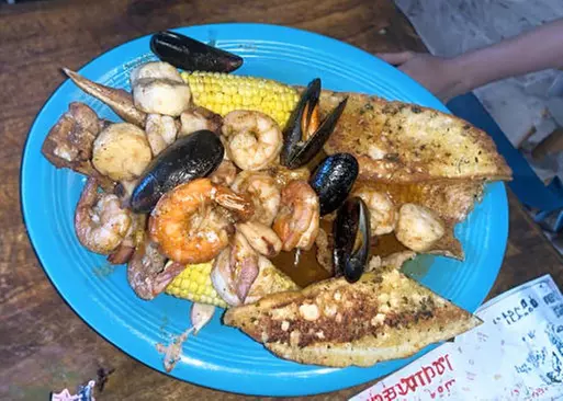 5% Cash Back at 7 Mares Mexican Restaurant