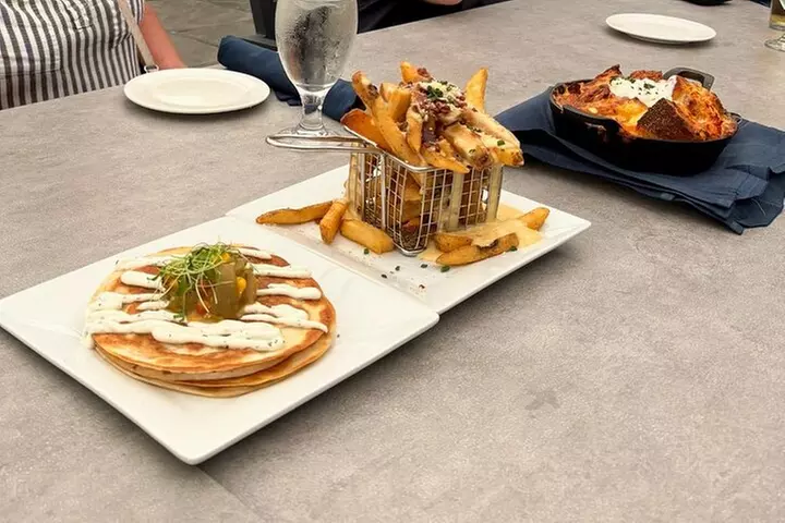 Chatham Bites and Sights Walking Guided Food Tasting Tour