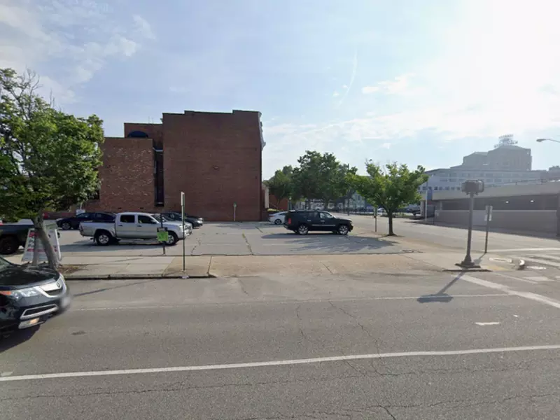Parking at Lot 112 - 3rd & Cary St.