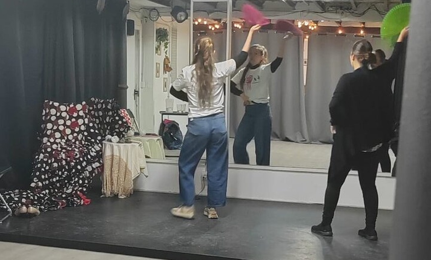 Image 26: Flamenco por un Día Tour guiado por Sevilla, taller y degustación