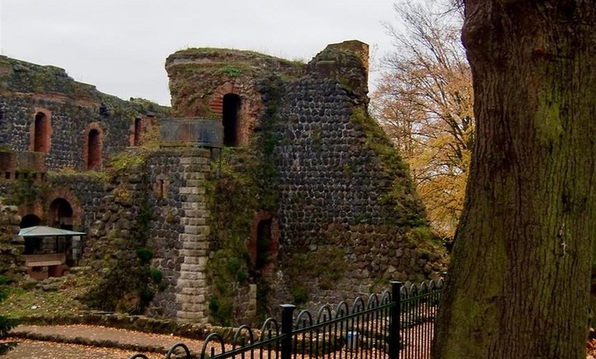 Image 3: Düsseldorfs Stadtspiel Kaiserswerth - ein Mix aus Vergangenheit und...