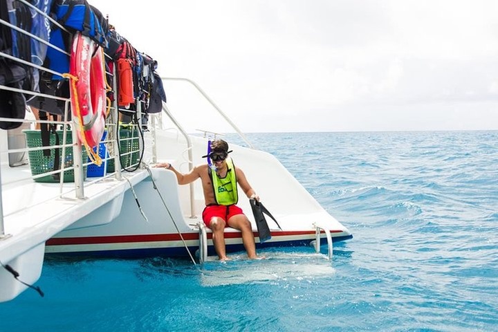 Key West Snorkeling with Breakfast and Unlimited Mimosas