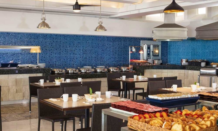 Image 15: ✈ MESSICO | Cancún - Krystal Cancún 4*, 5 notti - Piscina esterna