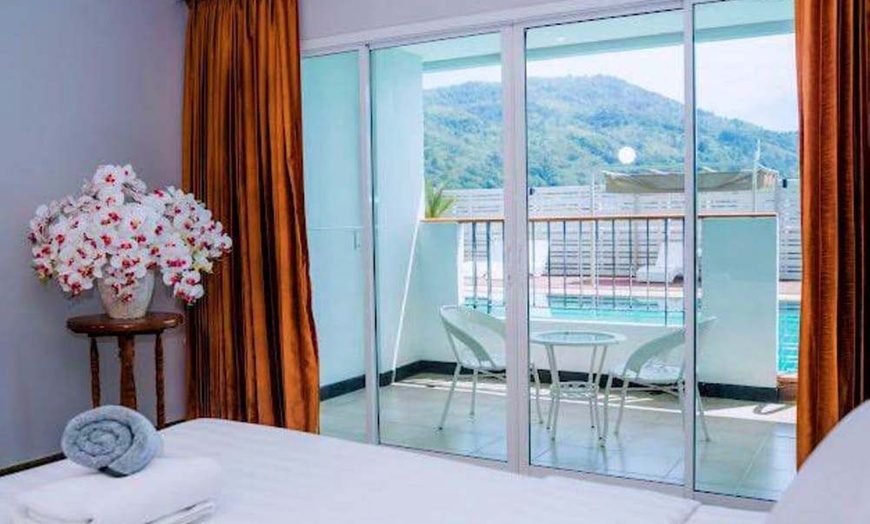 Image 109: ✈ POŁUDNIOWA TAJLANDIA | Phuket - Casa Del M 4* - Odkryty basen