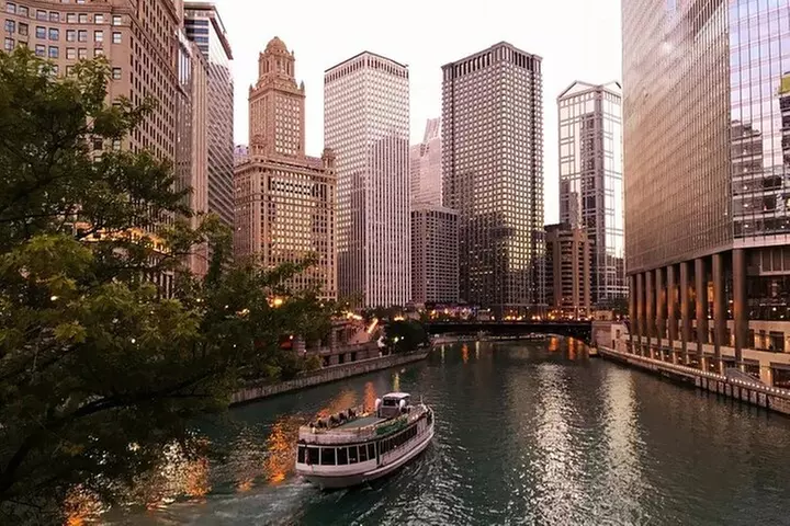 History of the Jazz Age at Chicago Art Deco Architecture Tour