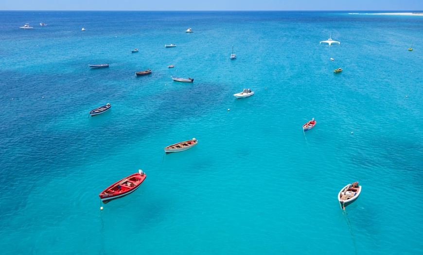 Image 19: ✈ ILE DE SAL | Santa Maria - Hotel Morabeza 4*, 5 nuit - Bord de mer