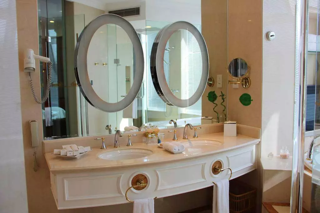 ✈ OSTKÜSTE | Shanghai - Oriental Riverside Bund View Hotel Shanghai...