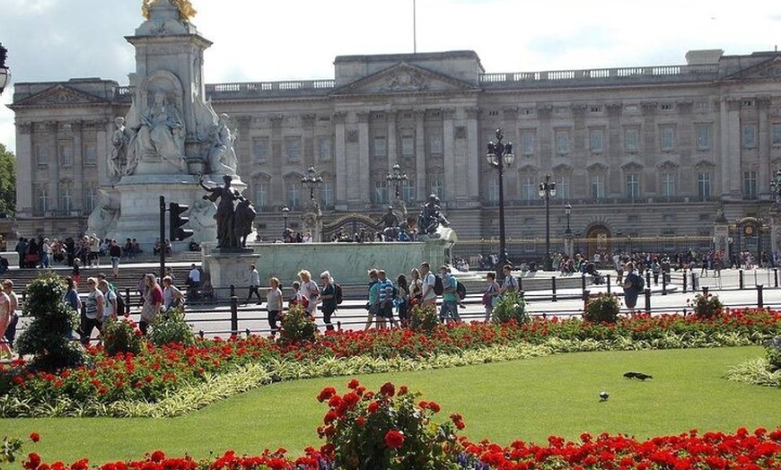 Image 3: London Royal Sights Tour with Westminster Abbey Entry