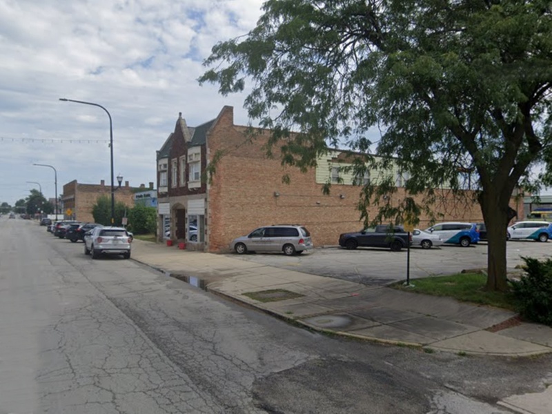 Parking at 15339 Broadway Ave. Lot - P5317