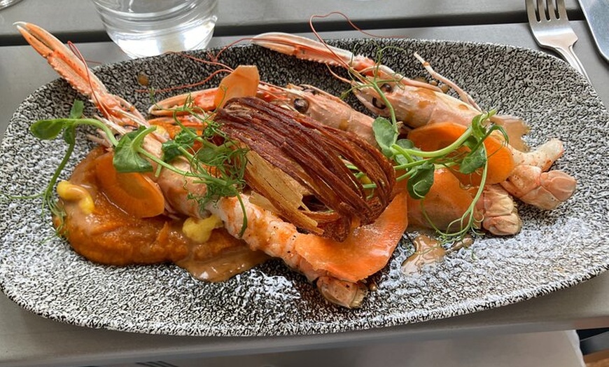 Image 2: Covent Garden Food Tour with local London guide