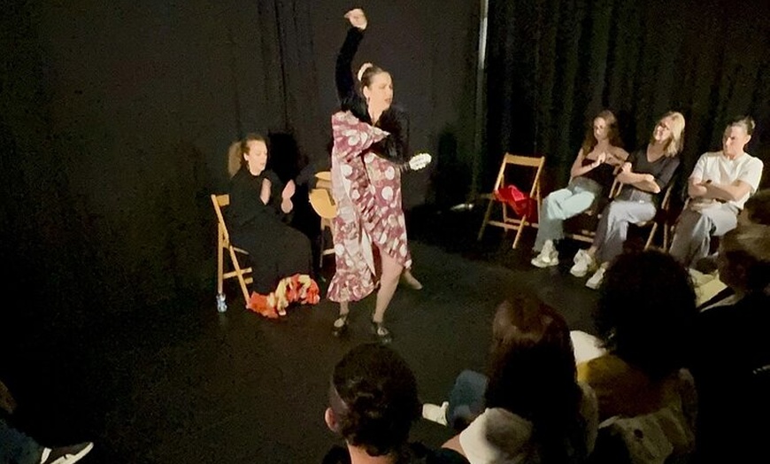 Image 3: Tablao Sevilla Flamenco Solo para 20 Personas