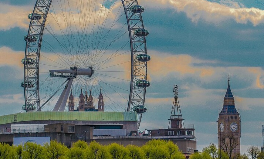 Image 18: Private London Top 30 Iconic Sights Tour with Blue Badge Guide