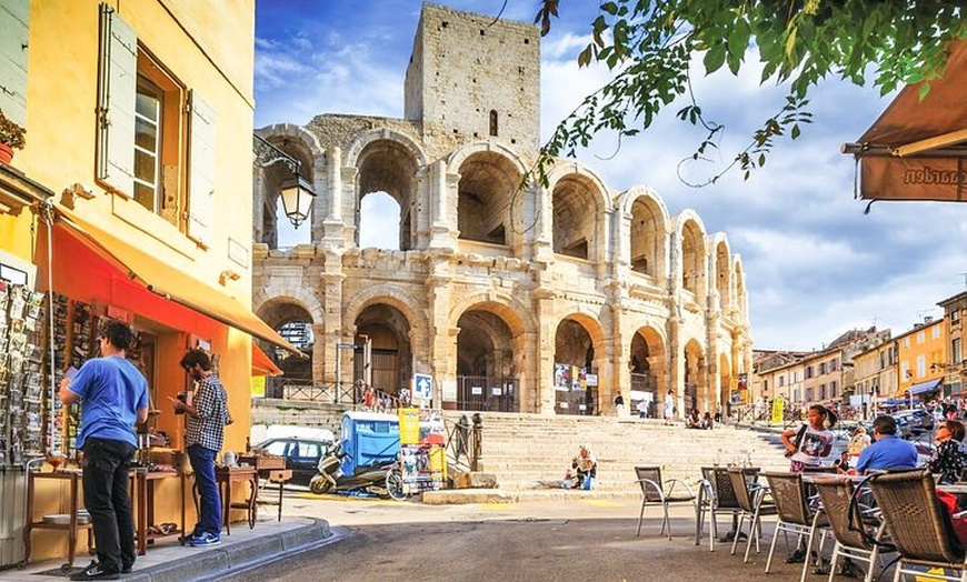 Image 4: Visite privée avec chauffeur d'Avignon, Arles et Les Baux