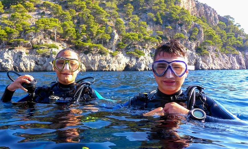 Image 9: Experiencia de buceo con instructor SSI en Cap Formentor