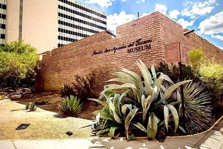 Tucson Food Tour with 6 Tastings of Southwestern Flavors
